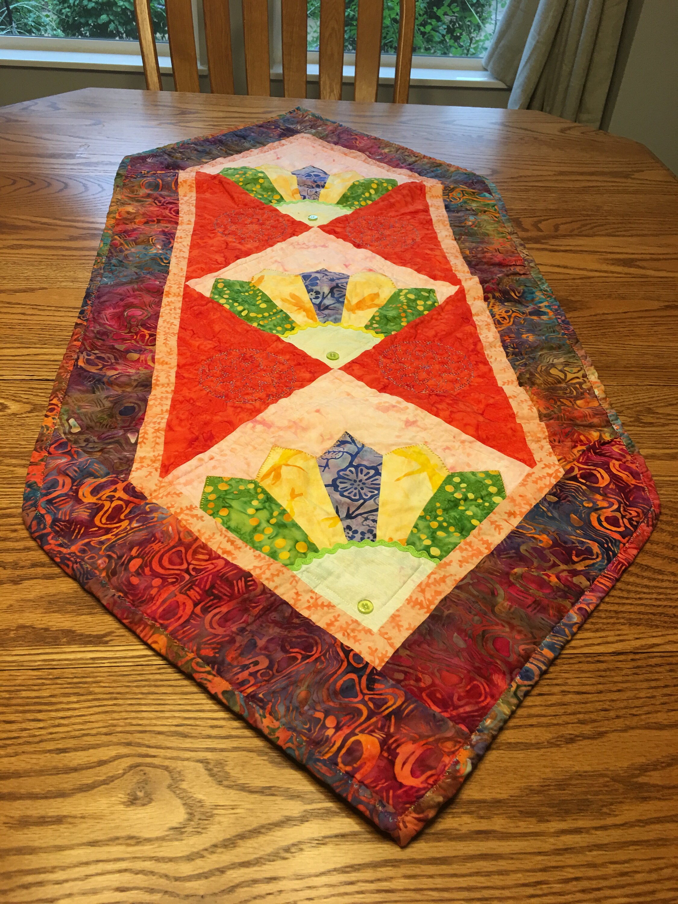 Beautiful Dresden Plate Table Runner 21 x 47 Etsy