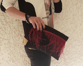 Black velvet evening clutch bag with long feathers, Boholuxe feather purse, Gift for her, Bag with ostrich feathers, Bridesmaid gift.