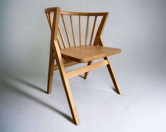 Wooden bars chair with V shape