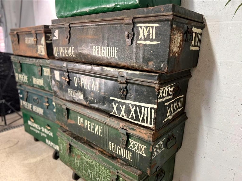 Vintage industrial chest / suitcase / valise image 6