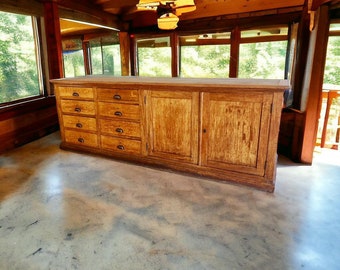 Vintage wooden shop counter / counter / kitchen island