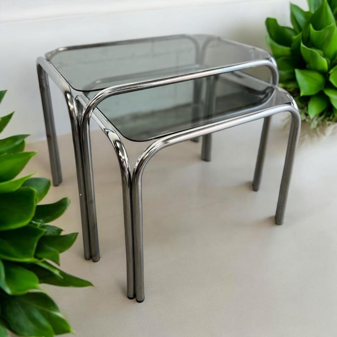Set of 2 Vintage Chrome Nesting Tables With Smoked Glass - Etsy