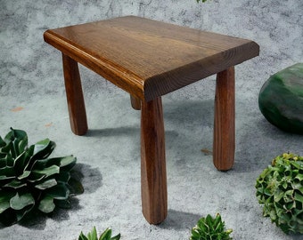 Vintage wooden oak side table / plant table