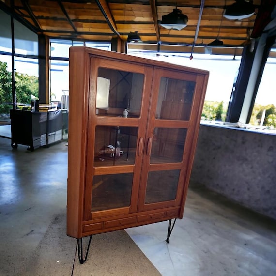 ヴィンテージチーク製ディスプレイキャビネット / コーナー