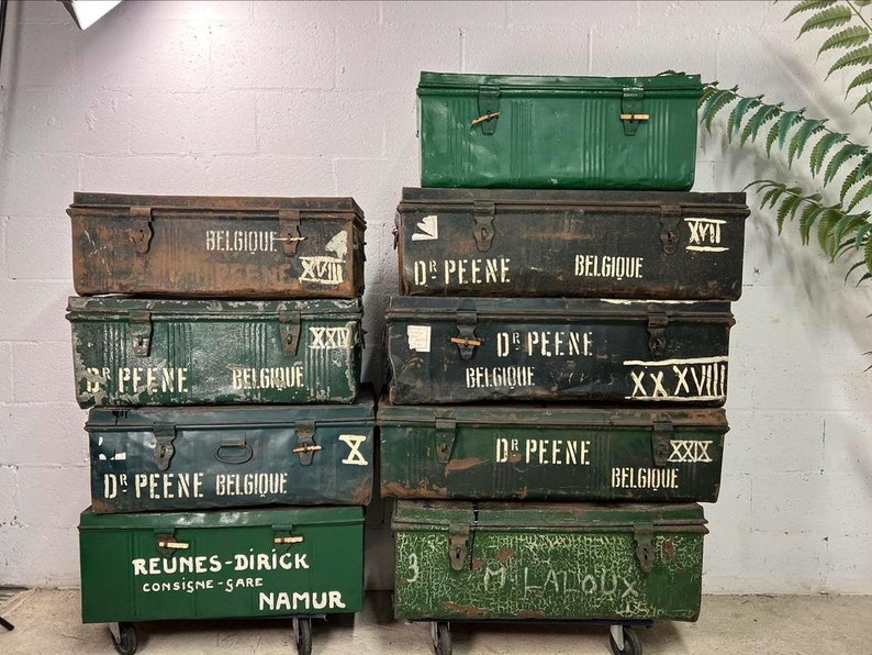 Vintage industrial chest / suitcase / valise image 3
