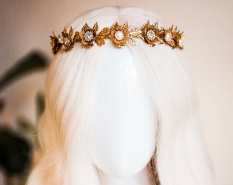 Elf crown, Moon Child Crown, Celestial, Gold Tiara, Butterfly Headpiece, Fairy Crown, Halo, Festival Tiara, Wedding Crown, Boho bride