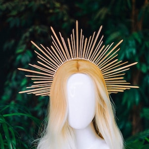 Gold halo crown, Halo crown, Halo headband, Wedding crown, Bridal headpiece, Wedding hair accessories, Gold crown, Bridal crown