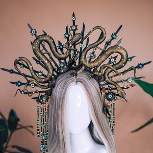 Medusa Crown, Halloween, Halo Crown, Medusa costume, Halo Headband, Medusa headpiece, Black Halo, Halloween costume, Snake crown, Spooky