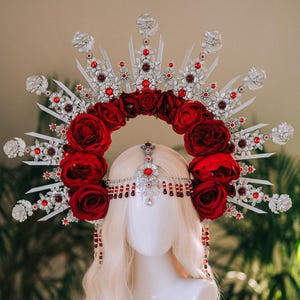 Silver Halo Crown, Red Rose Headpiece, Boho Wedding Tiara, Festival Goddess, Bridal Crown, Fantasy Costume, Statement Headband, Ruby Tiara