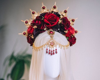 Flower Halo Crown, Halo Headpiece, Halo Crown, Halo Headlights, Flower Crown, Celestial, Headpiece, Pregnancy Photo, Goddess, Red Roses