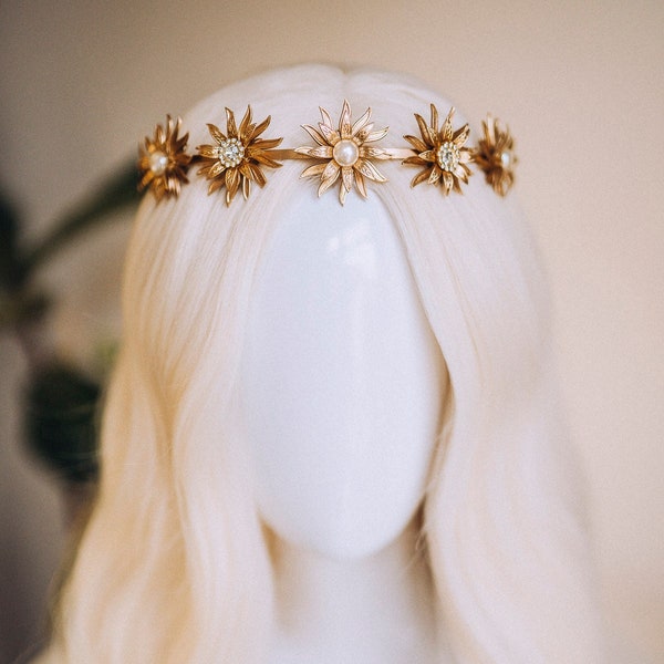 Elf crown, Sun Crown, Celestial, Gold Tiara, Sun Shine Headpiece, Fairy Crown, Halo, Festival Tiara, Wedding Crown,Boho bride,Festival Bride