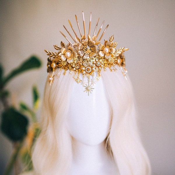 Elf crown Sun Crown Celestial Gold Tiara Sun Shine Headpiece Fairy Crown Halo Festival Tiara Wedding Crown Boho Festival Bride