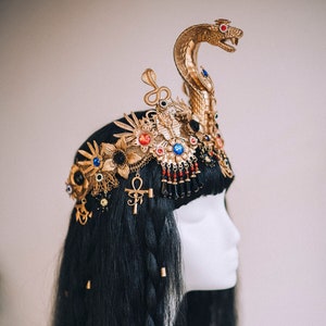 Couronne Cléopâtre en or, Collier égyptien, Coiffe de carnaval, Costume d&#39;Halloween, Couronne de festival, Costume de Mardi Gras, Couronne de déesse égyptienne