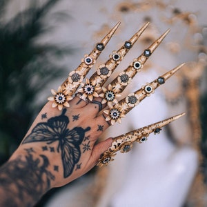Gold Finger Claw 1 piece, Paw up, Halloween costume, Filigree Jewelry, Finger Jewelry, Medusa costume, Gothic, Medusa headpiece
