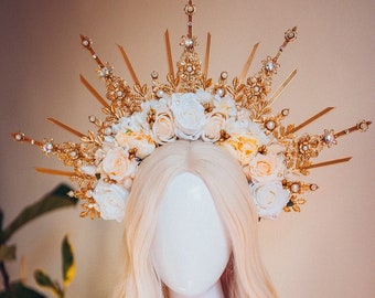 Flower halo crown, Beige flower crown, Halo headpiece, Bridal crown, Wedding headpiece, Goddess crown, Bridal headpiece, Wedding crown