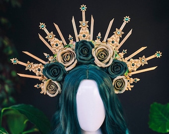 Emerald Flower crown Gold halo Moon crown Bridal Headpiece Goddess crown Celestial Jewellery Burning man Accessories Tiara Diadem Crown Boho