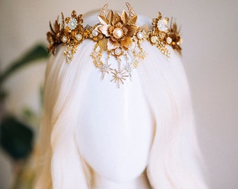 Bridal crown, Celestial crown, Gold crown, Fairy Crown, Wedding crown, Bridal headpiece, Bridal crown, Silver tiara, Goddess crown, Boho