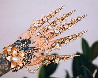 Flower Finger Claws, Gold Bracelet, Nails Jewellery, Halloween costume, Filigree Jewellery, Gold Finger Jewellery, Photo props, Burning man