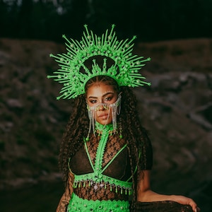 Neon Green Crown, Burning Man Headpiece, Rave Halo, UV Reactive Festival Tiara, Celestial Costume Accessory, Futuristic Queen Crown