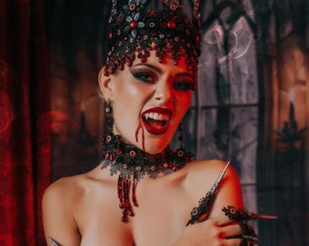 Black Vampire Queen Crown, Gothic Blood Red Crown, Dark Floral Halloween Headpiece, Vampire Headdress, Gothic Statement Crown