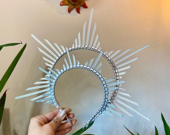 Silver halo crown, Halo crown, Halo headband, Wedding crown, Bridal headpiece, Wedding hair accessories, Silver crown, Bridal crown