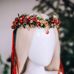 Christmas flower crown, Christmas hair wreath, Christmas wreath, Christmas party, Christmas outfit, Flower headband, Christmas headband