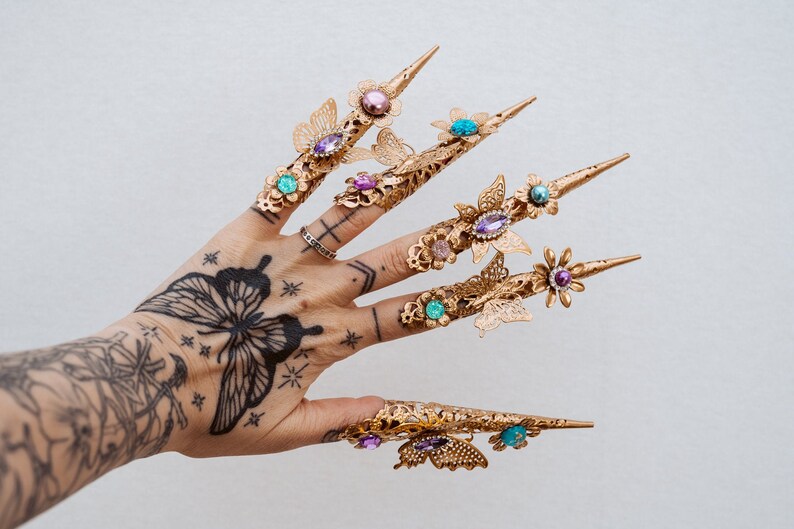 Lavender Finger Claw 1 piece, Gold Bracelet, Nails Jewellery, Halloween, Filigree Jewellery, Gold Fingers, Sugar skull, Photo props image 1