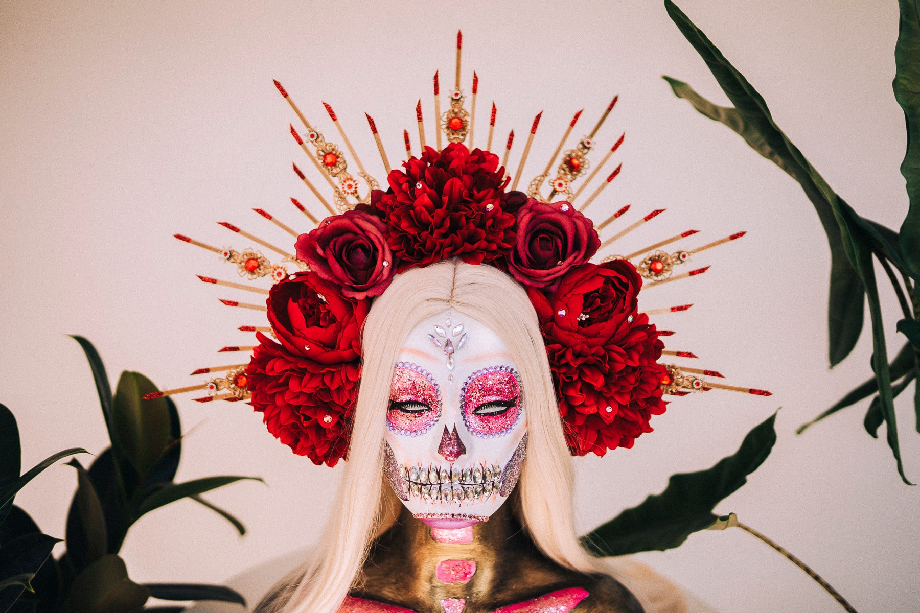 Light Up Rose Halo Crown Skull Flower Headband for Women Halloween Day of the De NEW Day of the Dead Headband Rose Flower Crown Headpiece  main image 2