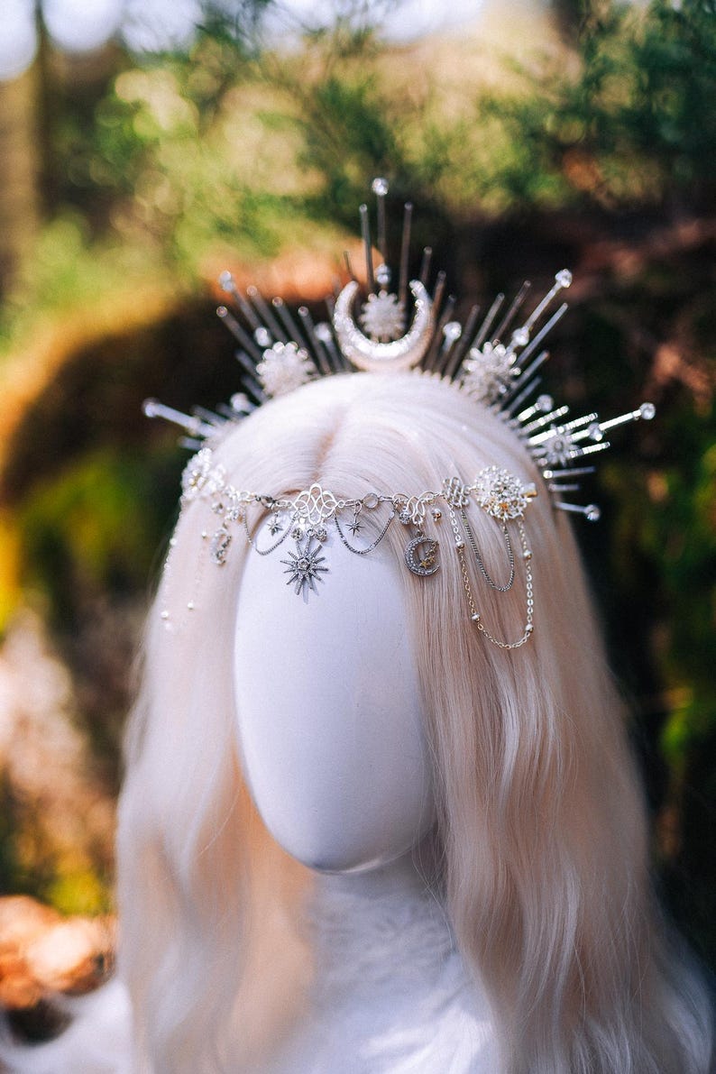 Celestial Halo Crown: Silver Moon Star Brudhuvudbonad, Fantasy Bröllopspannband bild 8