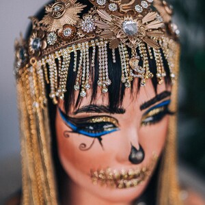 Accessoire de costume royal Cléopâtre couronne d'or de déesse égyptienne image 12