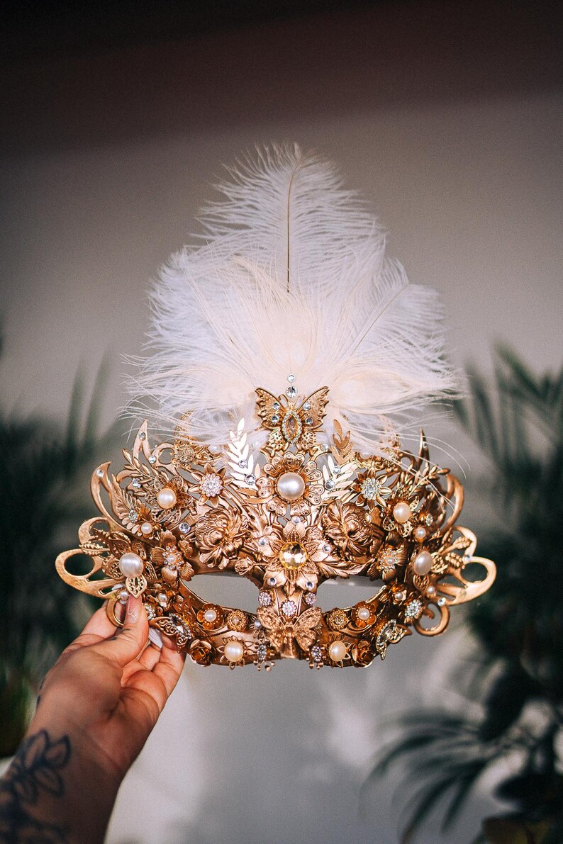 Goldene Göttin Feder Maskerade Maske Perle verschönert Luxus Karneval Accessoire Bild 11