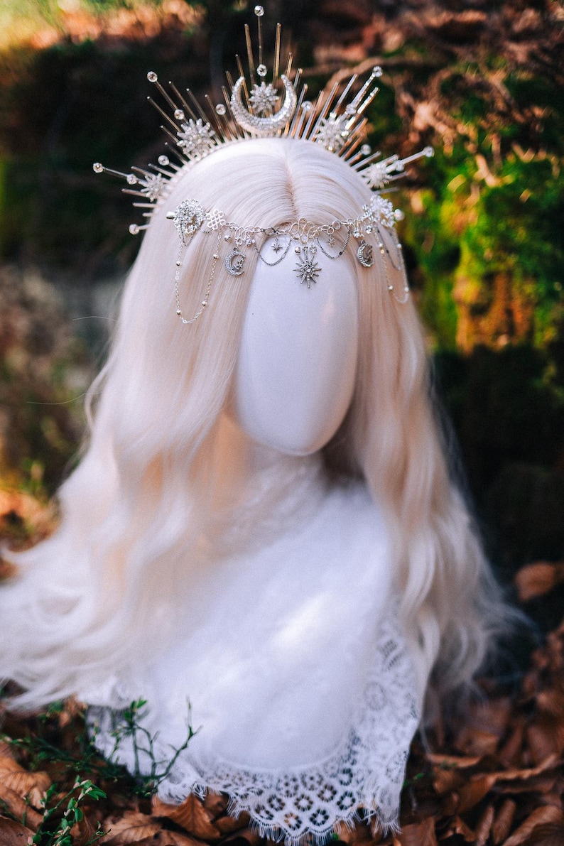 Celestial Halo Crown: Silver Moon Star Brudhuvudbonad, Fantasy Bröllopspannband bild 14