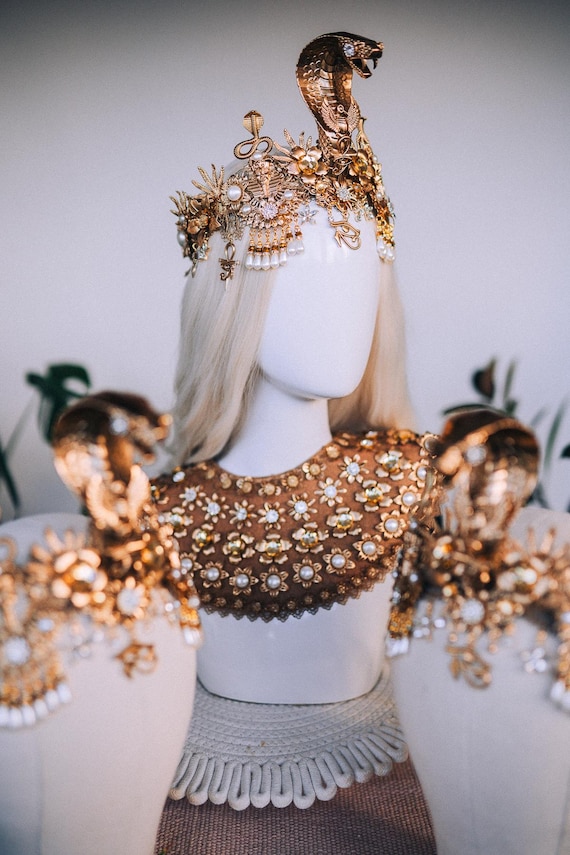 Royal Cleopatra Serpent Crown Gold Egyptian Goddess  display picture 2