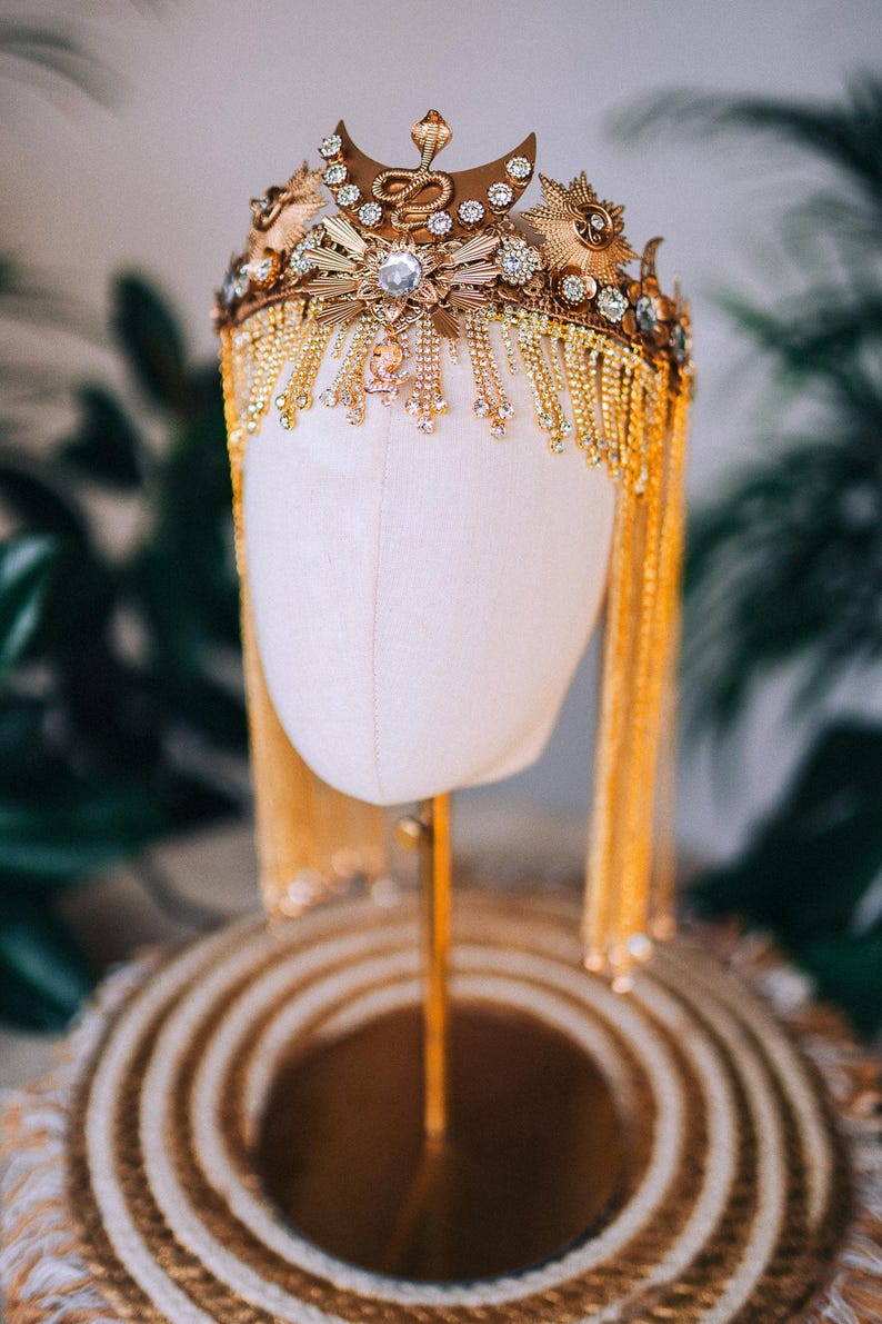 Accessoire de costume royal Cléopâtre couronne d'or de déesse égyptienne image 18