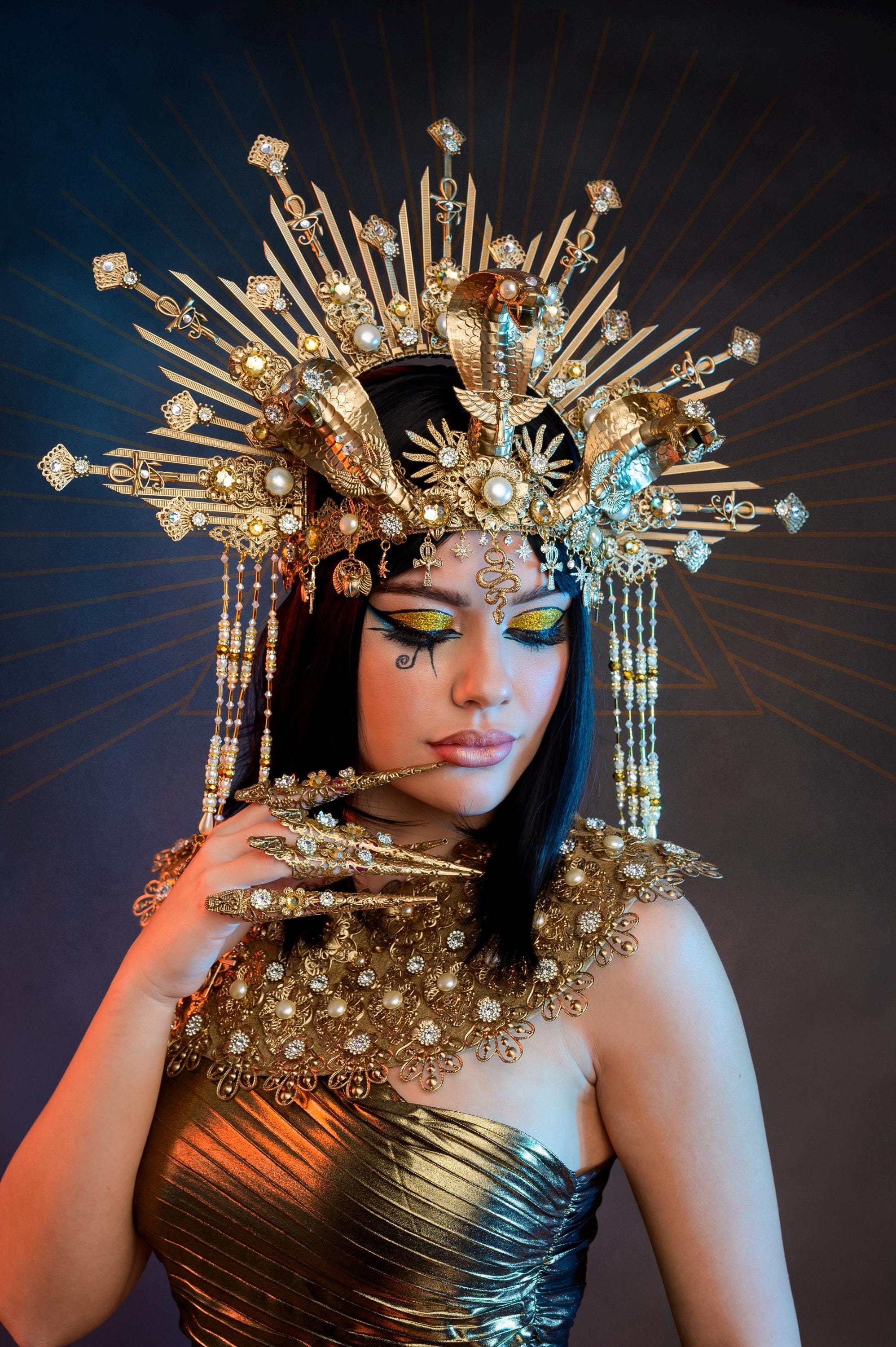 Cleopatra Necklace, Egyptian Jewelry, Gold Pearl Necklace, Carnival Accessory, Festival Necklace, Statement Jewelry,Halloween Cleopatra Look