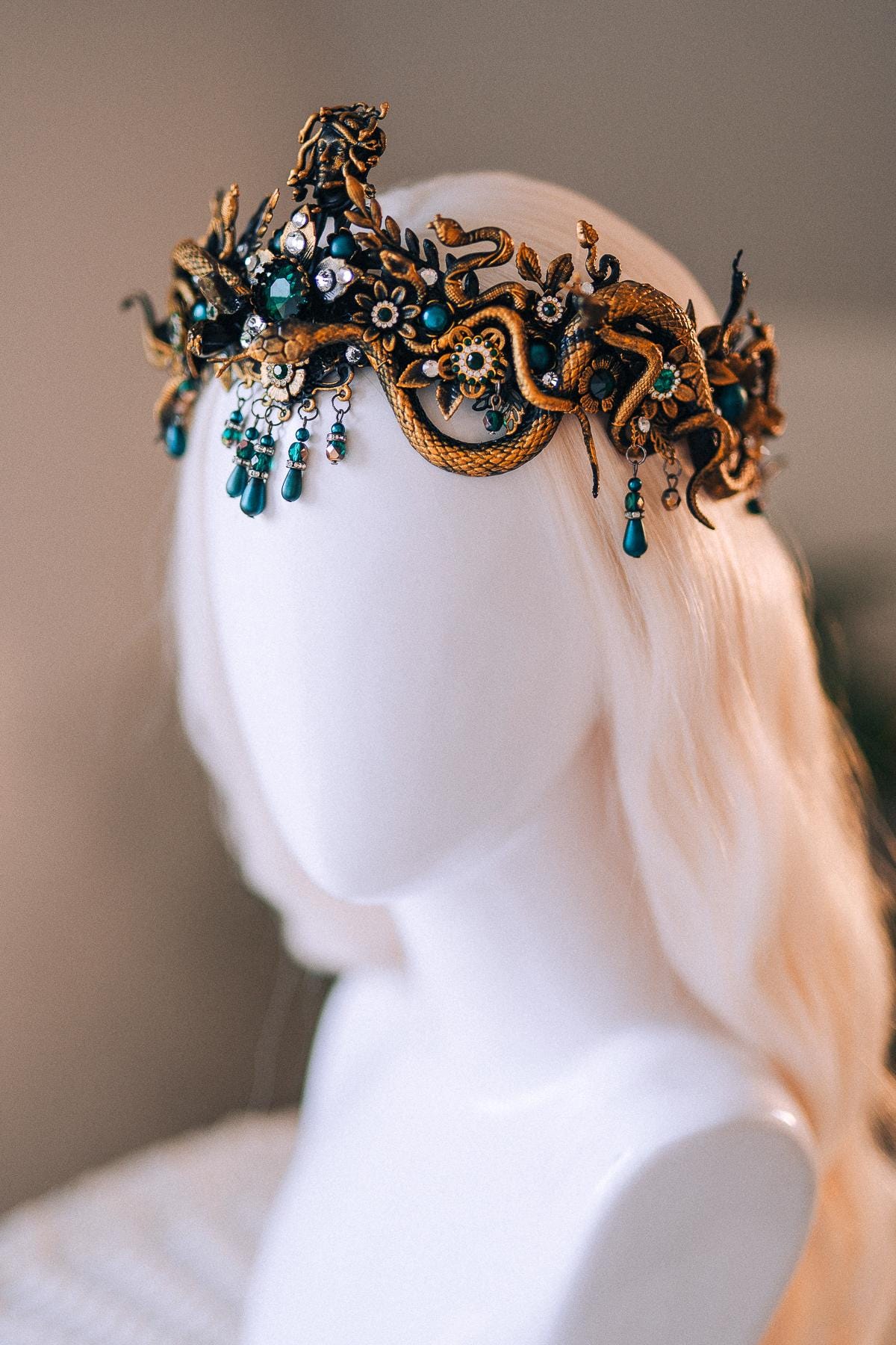 Crystal Medusa Snake Headband Women Halloween Cosplay Hair Accessory Medusa Headpiece, Full-head Medusa Headband, Halloween  main image 3