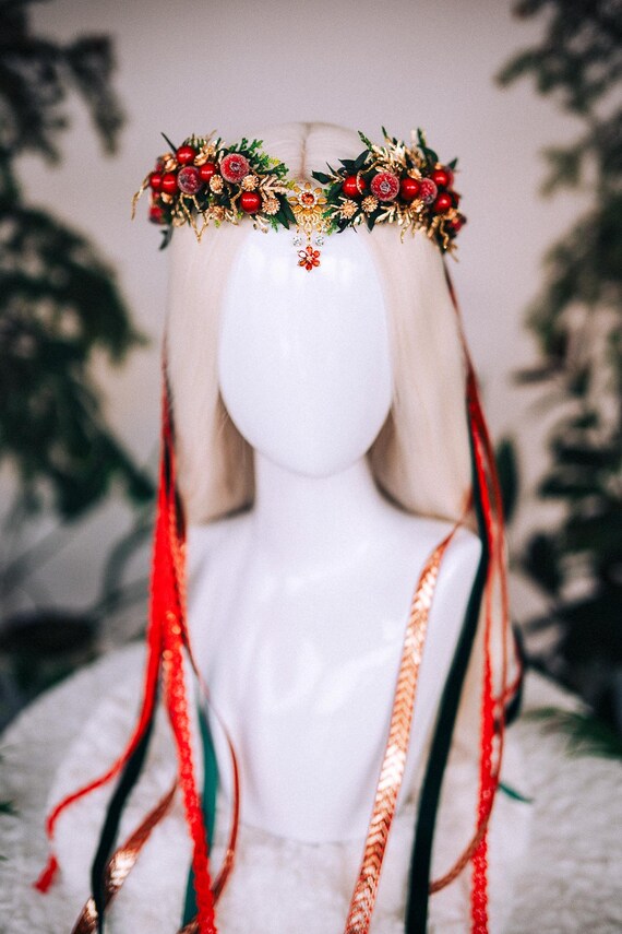 Red Green Christmas Crown Festive Berry Headpiece Holiday  display picture 2