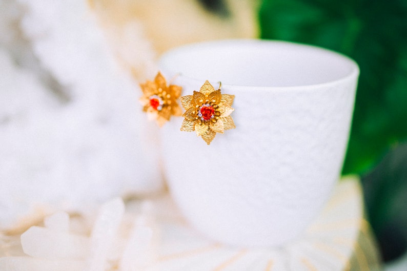 Flower earrings Festival earrings Gold earrings Summer earrings Flower jewellery Wedding accessories Red earrings Bridal earrings Boho zdjęcie 3