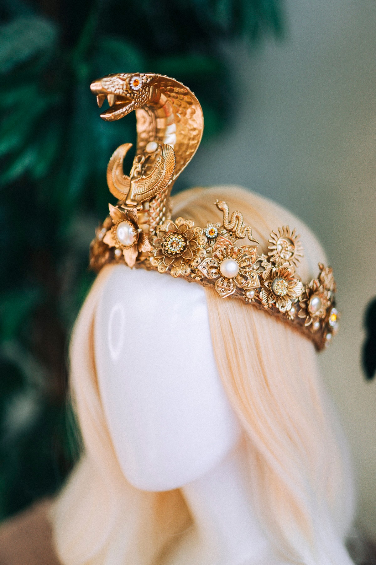 Cleopatra Crown Gold Cobra Headpiece Gold Crown Cleopatra Style Headpiece Halloween Costume Goddess Crown Gold Halo Crown Etsy Ireland