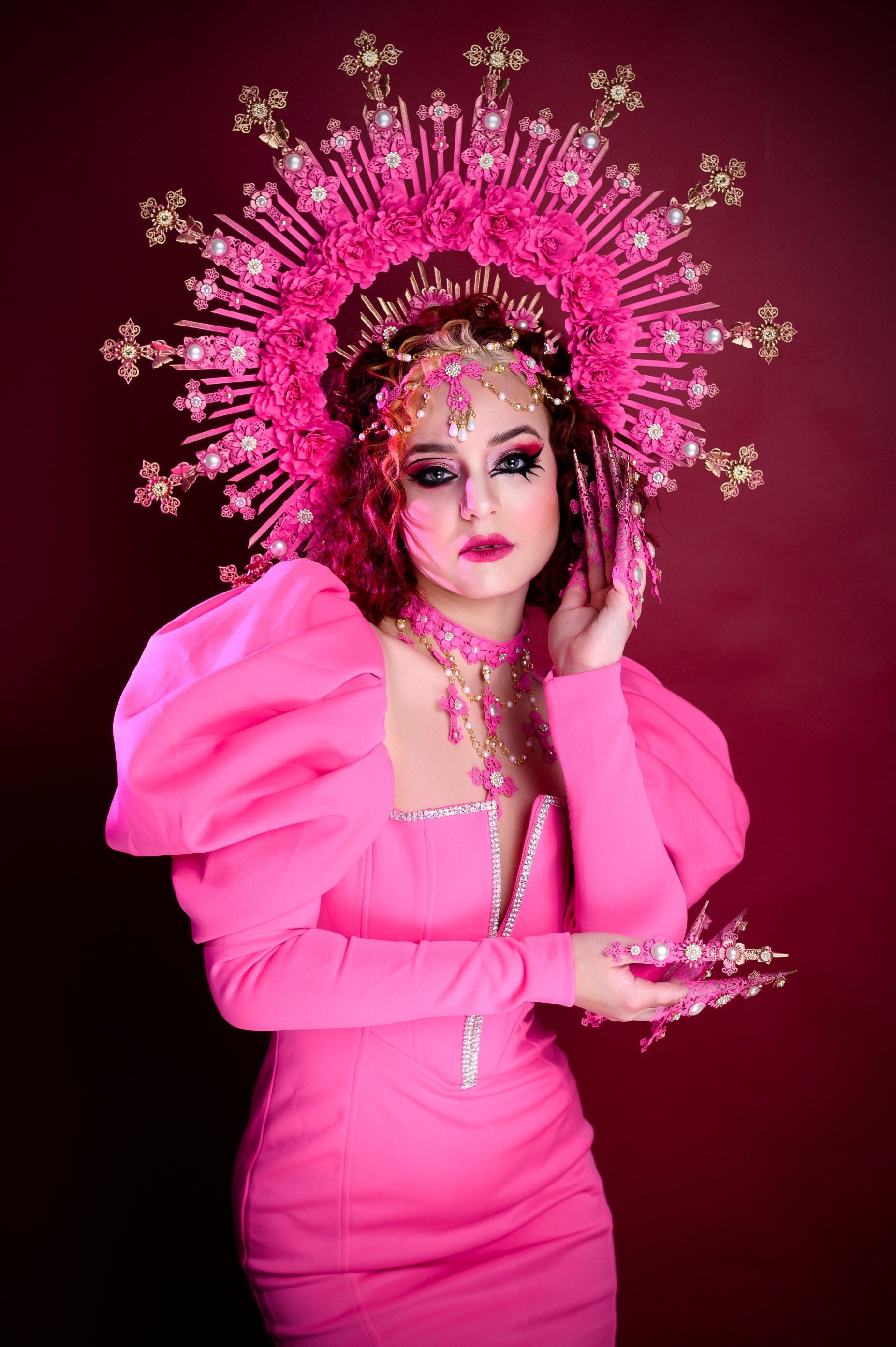 Gothic Barbie Crown, Pink Vampire Tiara, Dark Rose Headpiece, Halloween  Headpiece, Pink Gothic Costume, Barbiecore Crown, Statement Halo - Etsy  Norway, image size:1853x2785