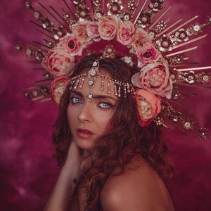 Flower Halo, Sun Jewellery, Moon child, Halo Headpiece, Halo Crown, Halo Headlights, Crown, Celestial, Headpiece, Pregnancy Photo, Goddess image 2