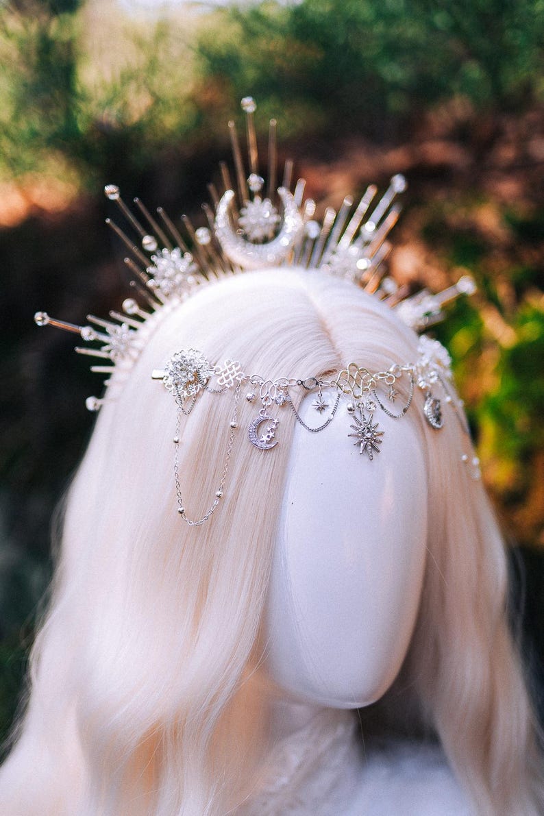 Celestial Halo Crown: Silver Moon Star Brudhuvudbonad, Fantasy Bröllopspannband bild 15