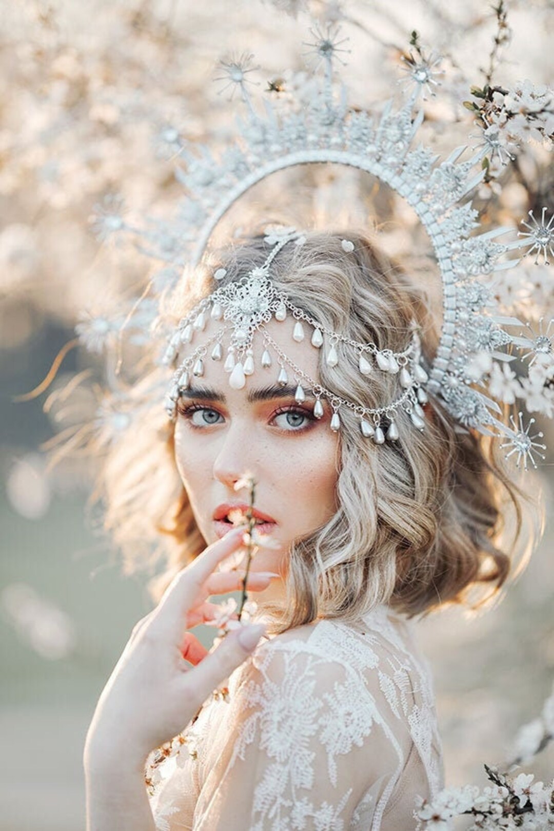 thumbnail image 2 of Star Halo Crown Moon Goddess Crowns Mary Halo Headbands Gold Sunburst Headpiece For Women Girls 2 of 11