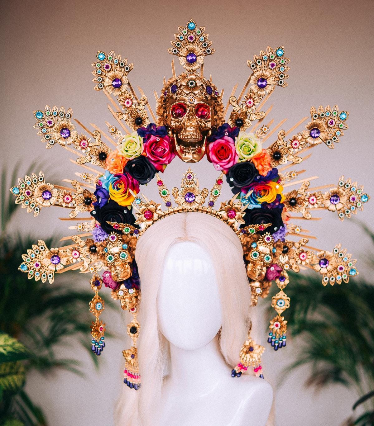 La Catrina-kroon, regenboogschedelkroon, kleurrijke dag van de dode zendspoel, bloemenschedelhoofdtooi, hoofdband halloweenkostuum, festivaltiara