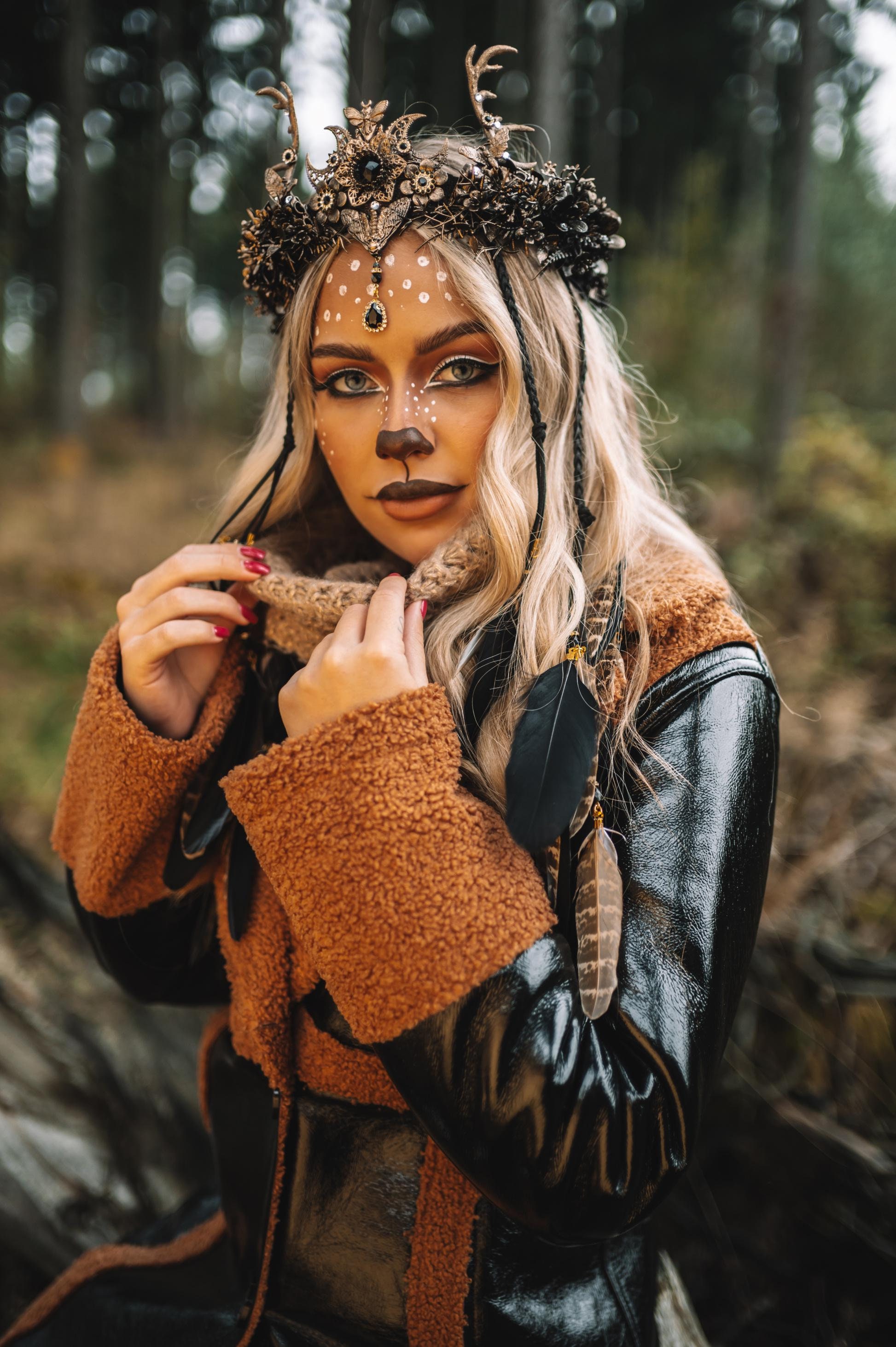 Deer Antler Crown, Dark Elf Headdress, Gothic Feather Tiara  display picture 1