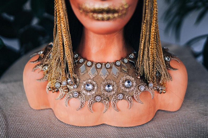 Accessoire de costume royal Cléopâtre couronne d'or de déesse égyptienne image 14