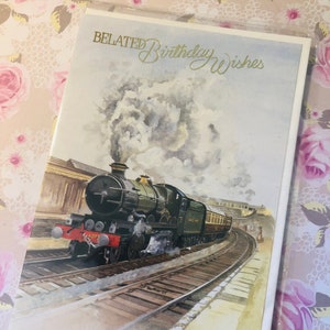 Cartão FABULOSO Raro Vintage/Retro dos anos 80 com design de trem a vapor 'Desejos de aniversário tardio' - Design de trem a vapor verde - Amante de trem - Cartão nostálgico