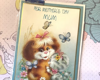 RARE Circa 1970s Vintage/Retro 'For Mother’s Day Mum' Sharpe's Classic Card with ADORABLE Dog, Cat & Butterflies Design - Sweet Verse Card