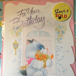 RARO Grande Vintage Circa anni '80 Carta con Distintivo "Per il tuo Compleanno" - Kitsch/Retrò/Carino Design con Gatto - Carta Retro/Vintage/Amante dei Gatti - Distintivo Sfacciato