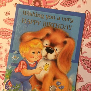 ZELDZAME vintage/retro kaart 'Ik wens je een heel gelukkige verjaardag' uit circa jaren 80 - ontwerp schattig hondje en jongen - vintage kaart liefdevol vriend - ongebruikelijke kaart